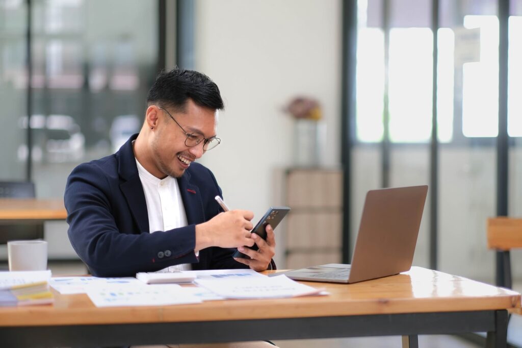 Travailler grâce au financement par l’AKTO