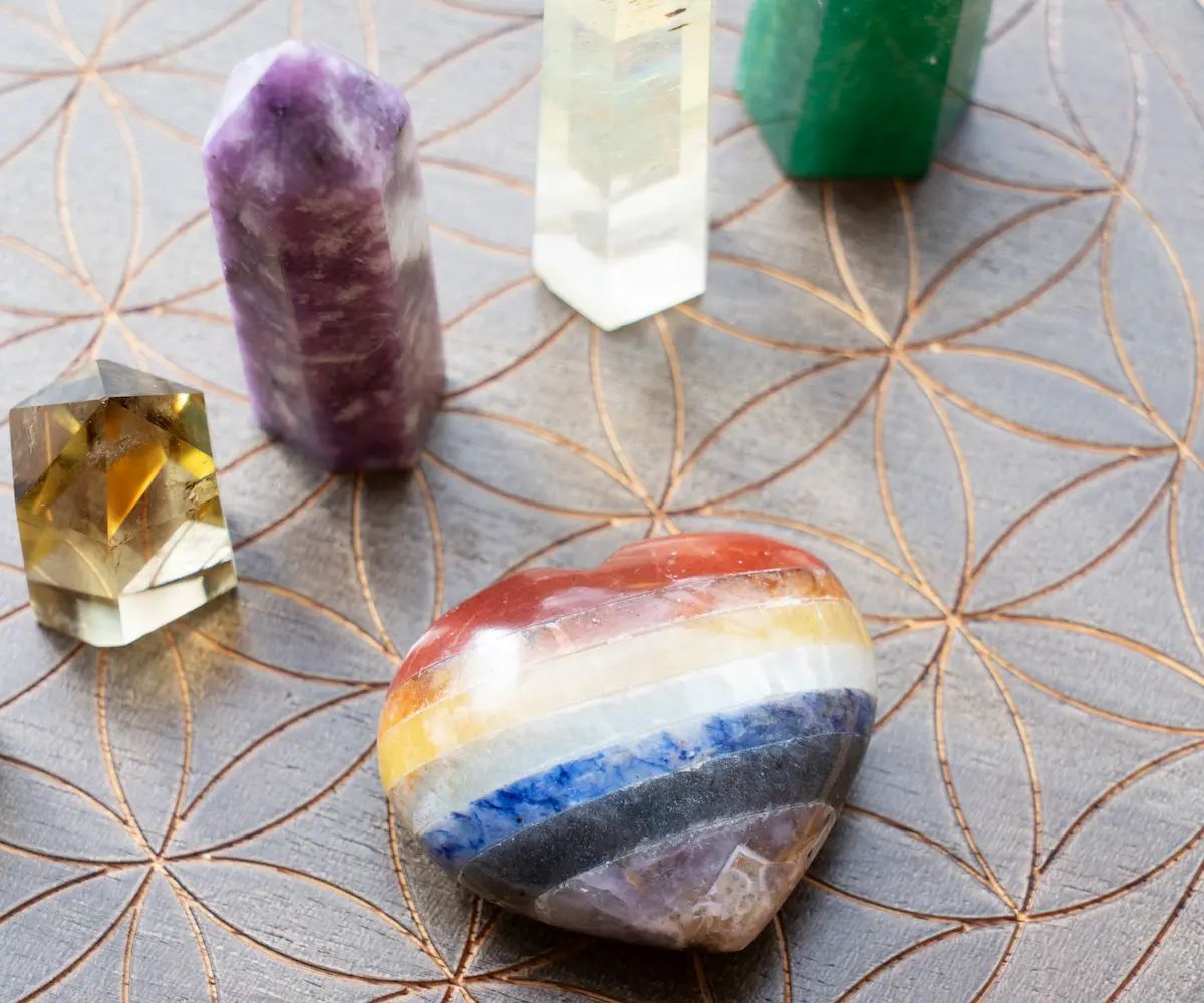 utiliser des pierres de chakras